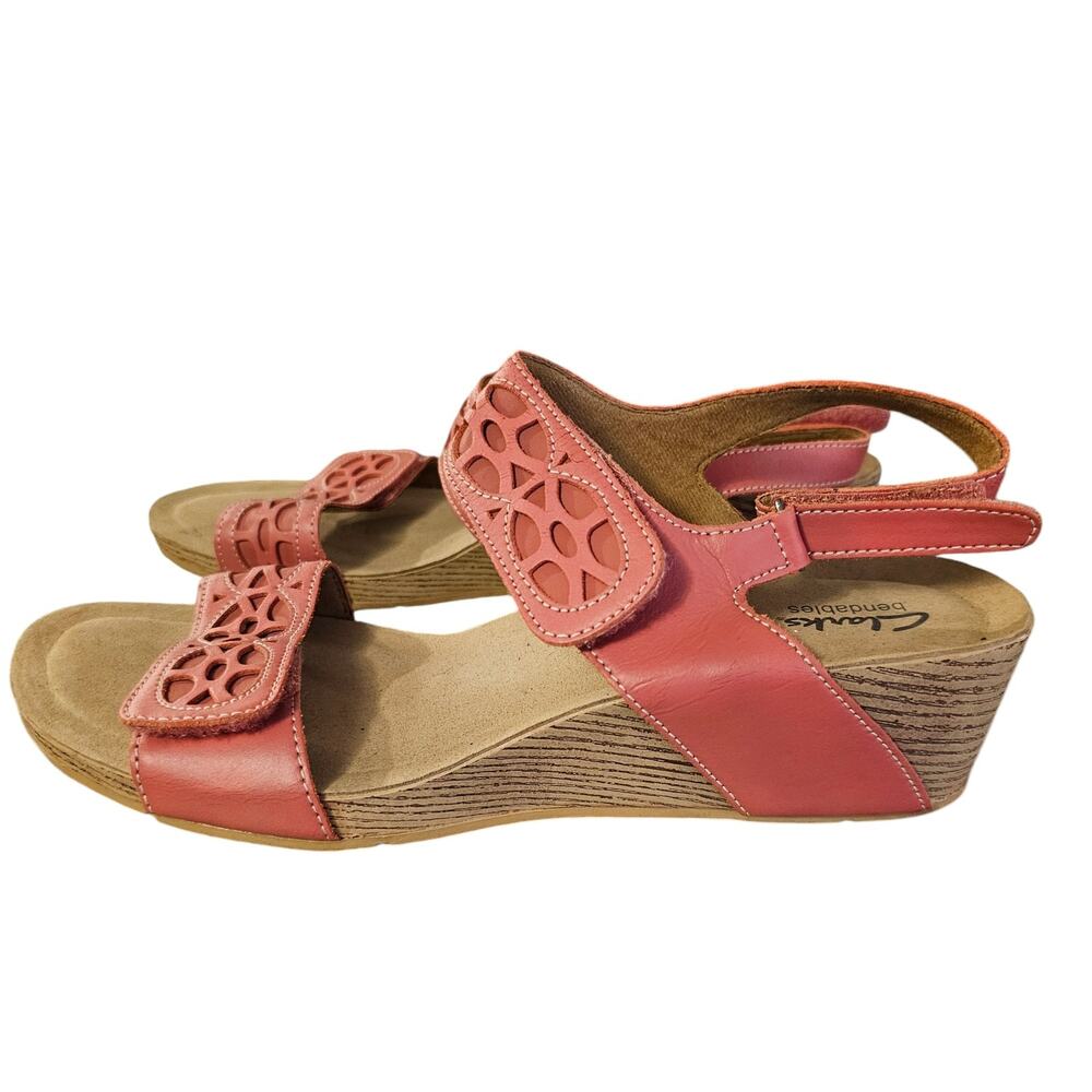 Clarks Bendables Pink Leather Sandals Size 11